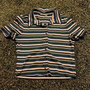 Cropped buttoned shirt